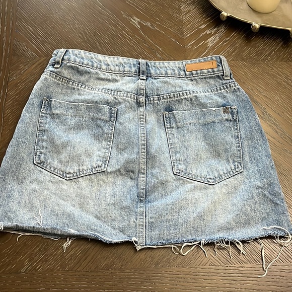 Toni denim with pearls high waisted mini skirt Size L/ 30” - Picture 6 of 17